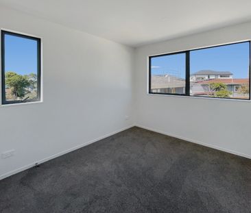 Mount Roskill - 2 Bedoom townhouse - Photo 2