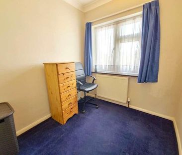 Fairview Avenue, Rainham, Essex, RM13 - Photo 1