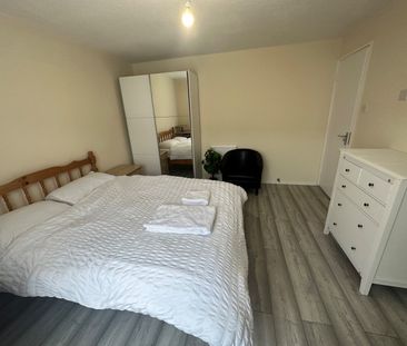 3 Bed Semi-Detached House, Freya Grove, M5 - Photo 3
