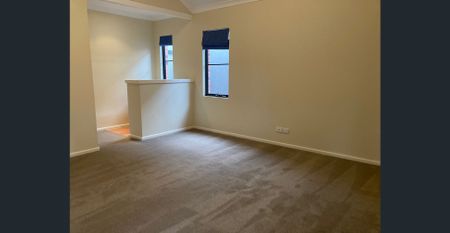 LOCATION, STYLE AND CHARM -SHENTON COLLEGE CATCHMENT - Photo 4