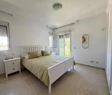 5 bedroom luxury Villa for rent in Marbella, Andalusia - Photo 4