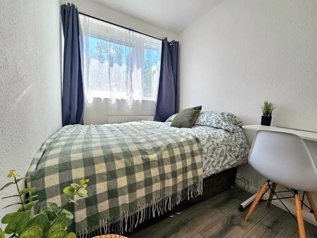 Room in a Shared Flat, Dowler House, E1 - Photo 2