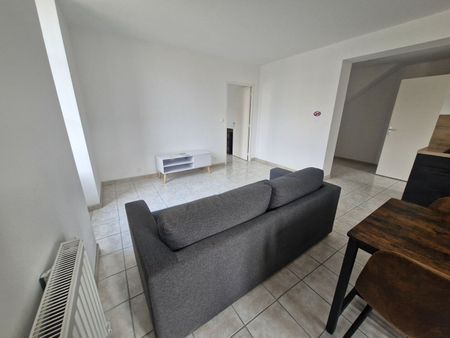 Location Appartement 2 pièces 47m² - Photo 3