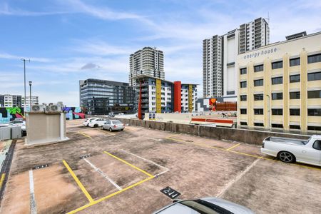 69/21 Cavenagh Street, Darwin City, NT 0800 - Photo 4