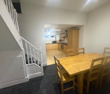 2 bedroom terraced house to rent - Photo 2