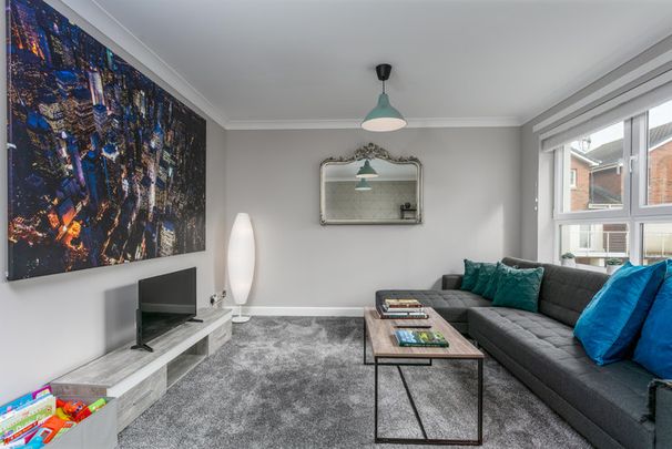 Inkerman Court - Photo 1