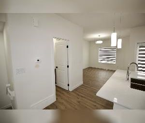 3 Bed 2.5 Bath Dbl Garage Balcony Townhouse For Rent Leduc - Photo 2