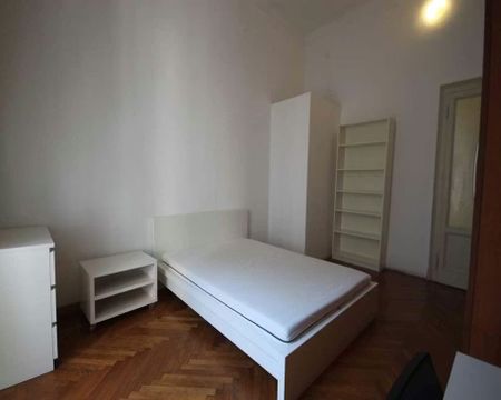 Piazza Ventiquattro Maggio, Milan, Lombardy 20136 - Photo 3