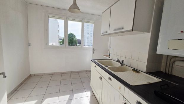 Location Appartement 3 pièces 70m² ORLEANS 45100 - Photo 1