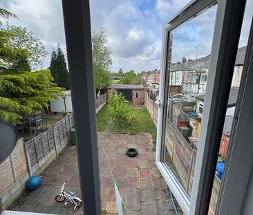 2 Bed Terraced House, Herries Street, OL6 - Photo 5