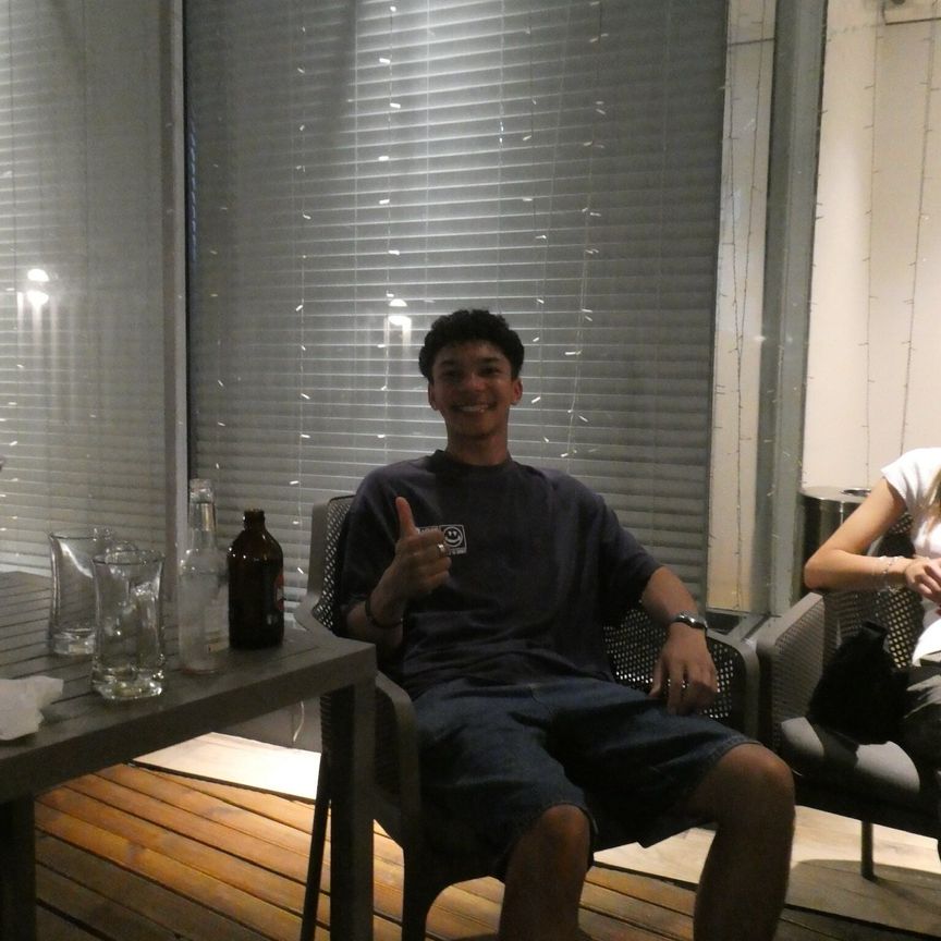 Cheltenham - Photo 1