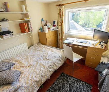 5 bedroom house to rent - Photo 1