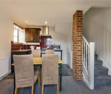 1 bedroom semi-detached house to rent - Photo 2