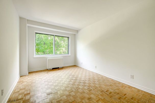 4555 Bonavista Avenue, Montréal, QC - Photo 1