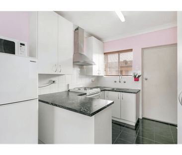 Affordable rental in a great location! - Photo 5