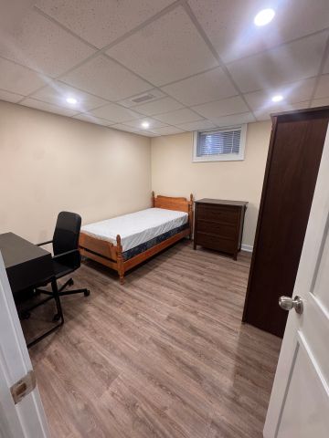 For Lease - 5 Barlow Road, Toronto, Ontario - Photo 4