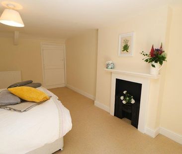 2 bedroom semi-detached house to rent - Photo 5