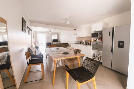 Location Appartement 3 pièces 60m² LA TRINITE 97220 - Photo 3