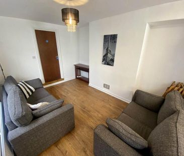 5 bedroom house to rent - Photo 1