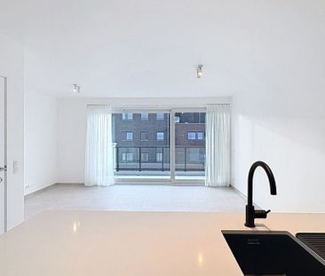 Appartement te huur in Oostakker voor € 1.075 met 2 slaapkamers - Photo 4