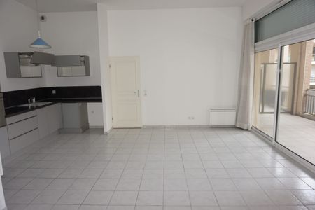 Appartement à louer - 76600 LE HAVRE - Photo 2