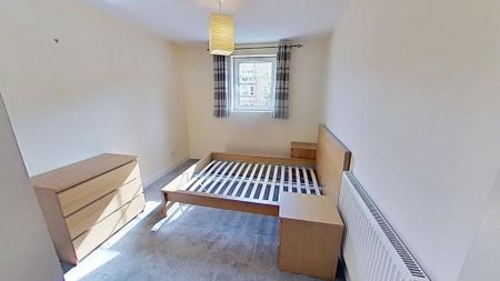 2 bedroom flat to rent - Photo 5
