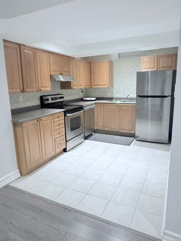 For Lease - 70 Robertson Close Unit# Basement, Vaughan, Ontario - Photo 3