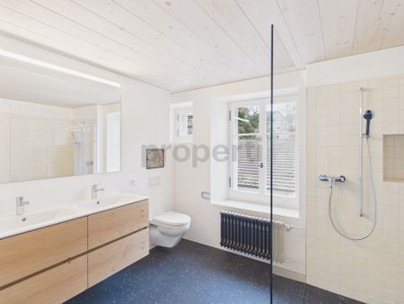 Charming historic 4.5-room apartment in Stäfa - Photo 3