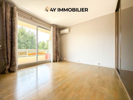 Location Appartement 5 pièces 150m² MEYLAN 38240 - Photo 2