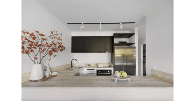 Stylish Paddington Sanctuary with Leafy Outlook - Photo 1