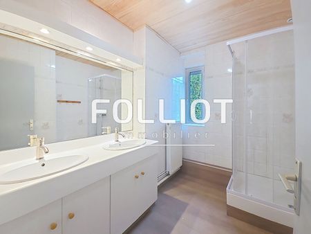 À louer : maison spacieuse avec garage, centre-ville et voie verte à pied - Photo 5