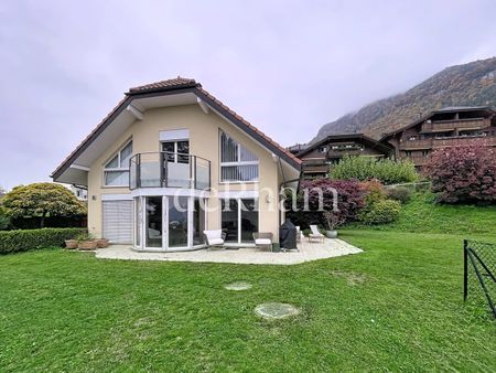 Bright and spacious villa, ideal location and panoramic view! - Photo 2