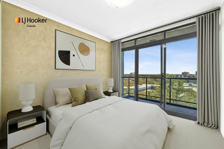 Contemporary, Spacious & Ultra-Convenient - Photo 2