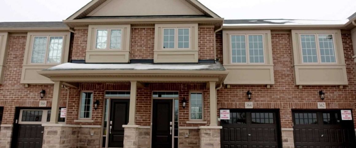 For Lease - 364 Threshing Mill Boulevard, Oakville, Ontario - Photo 1