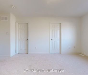 Semi-Detached Home For Lease | X8138350 - Photo 4