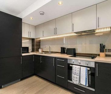 Woking, Surrey, GU22 - Photo 2