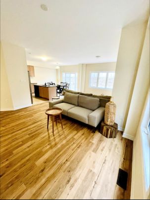 For Lease - 325 McEachern Lane, Gravenhurst, Ontario - Photo 1