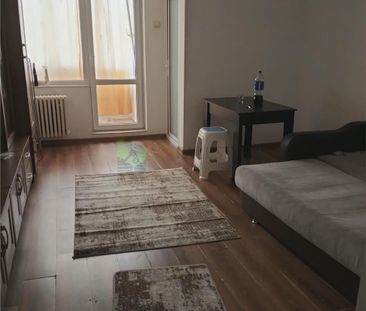 Garsoniera Tractorul Coresi mobilata-utilata,300 Euro - Fotografie 1