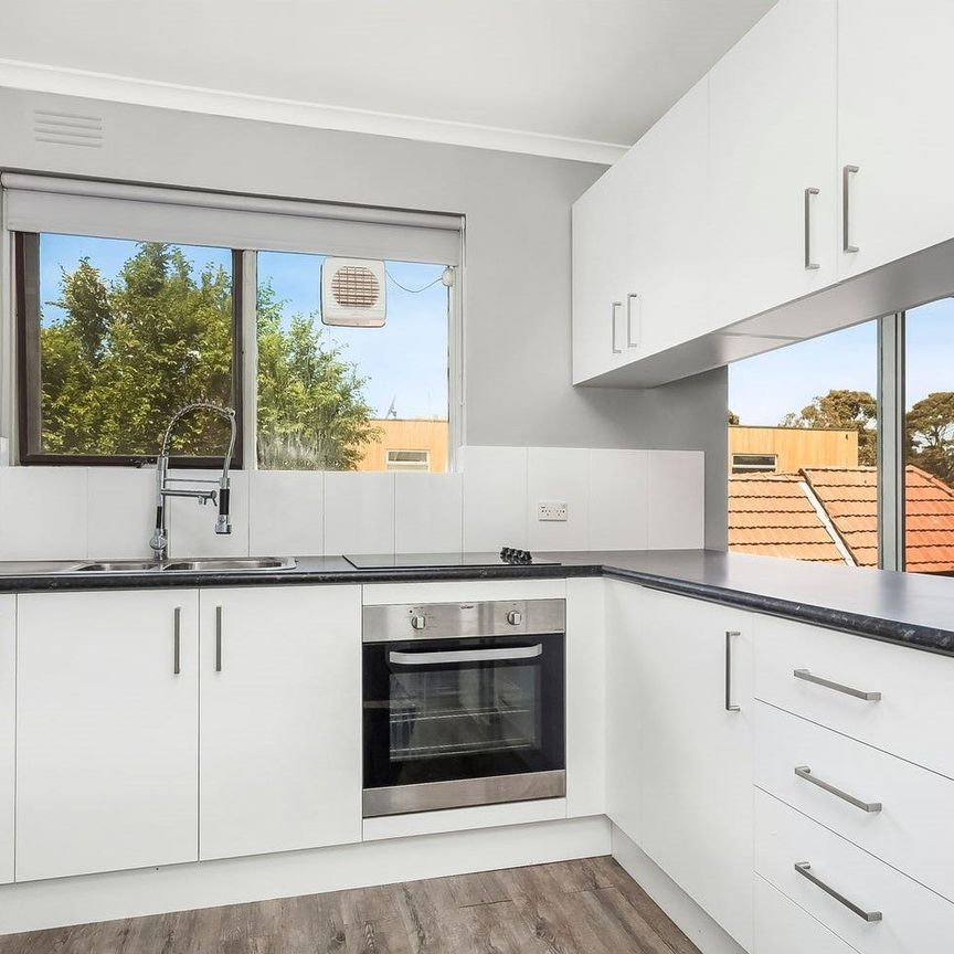 8/815 Park Street, Brunswick VIC 3056 - Photo 1