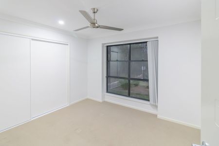 FANTASTIC HOME, EXCELLENT LOCATION! - Photo 2