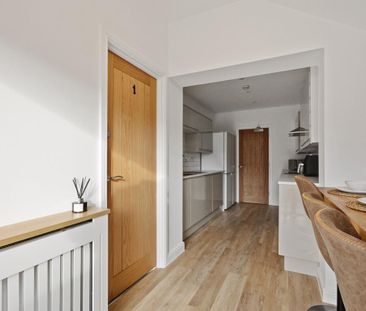 1 bedroom in a house share to rent - Photo 4