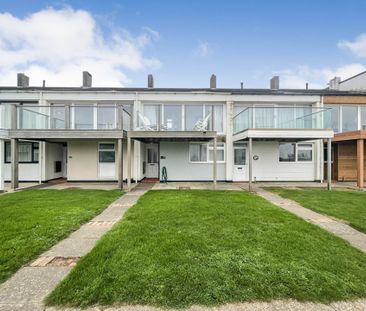 Marineside, Bracklesham - Photo 4