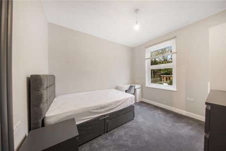 5 bedroom terraced house to rent - Photo 2