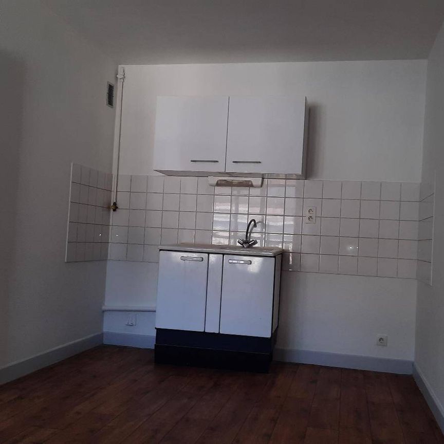 Location appartement 1 pièce 27 m² à Albertville (73200) - Photo 2