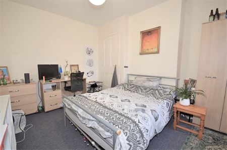 12, Thompson Road, Ecclesall, Sheffield S11 8RB - Photo 4