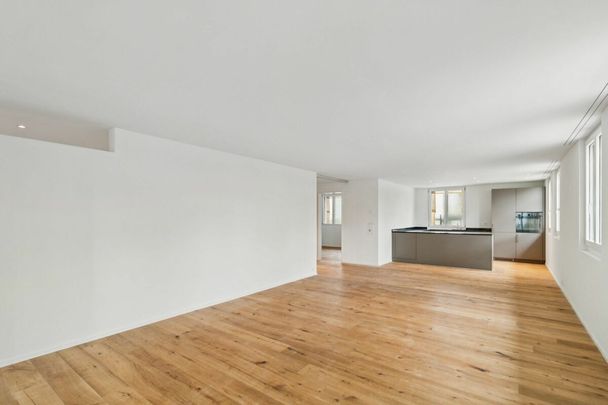 Charmante & moderne 4.5-Zimmer-Wohnung (Erstbezug) - Photo 1