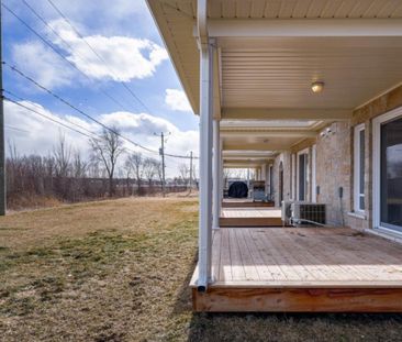 Maison à étages - 230 Rue Daigneault - Photo 2