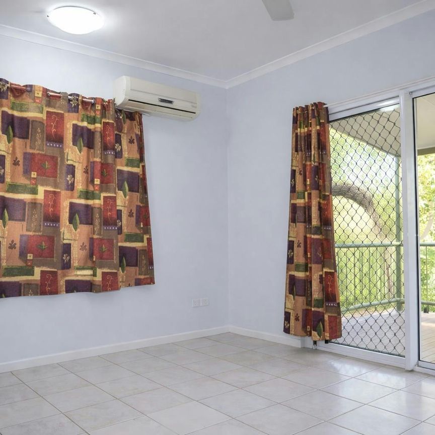 FRESH HILLTOP HOME - Photo 1