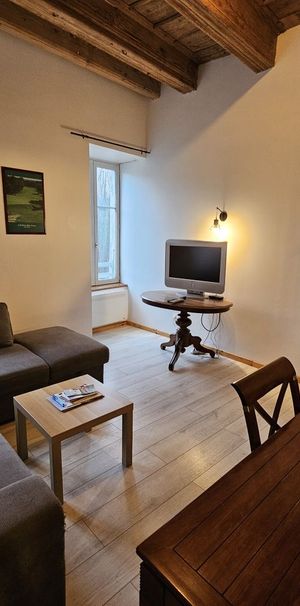 Location Appartement 3 pièces 69m² CHALAMONT 01320 - Photo 1