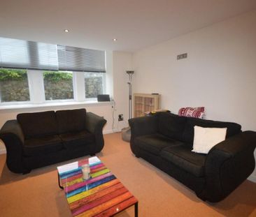 2 bedroom house to rent - Photo 2